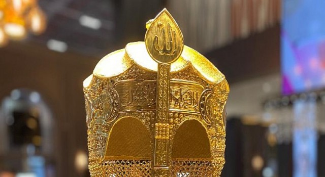 8 kilogram saf altından yapılan Sultan Alp Arslan’ın miğferi İstanbul Jewelry Show’da sergilendi