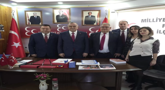 MHP’li Akçay’dan CHP’ye sert eleştiri: CHP cinnet geçiriyor