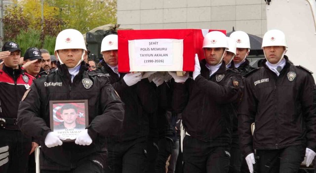 Kazada şehit düşen polis memuru için uğurlama töreni düzenlendi